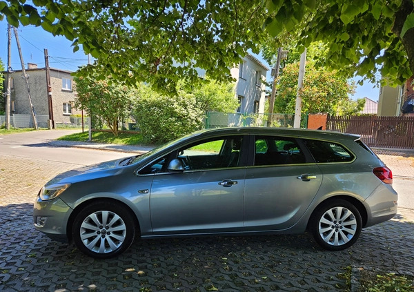 Opel Astra cena 25900 przebieg: 222000, rok produkcji 2012 z Zakroczym małe 562